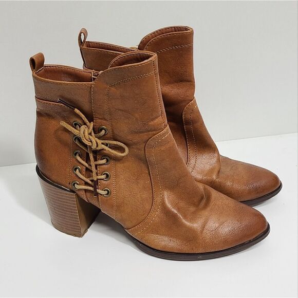 East Village Olivia Miller Block Heel Ankle Bootie Size 11 - Picture 4 of 10